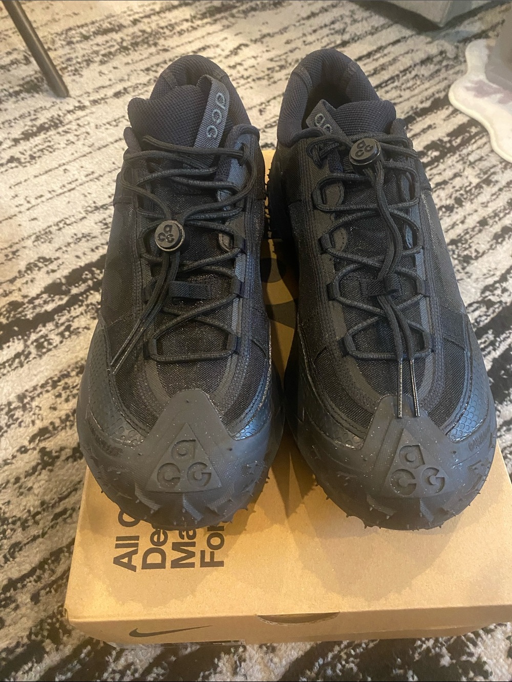 Nike ACG Mountain Fly 2 Low Men’s Black All-Terrain Sneakers